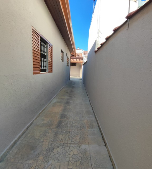 C3825 9.jpg
